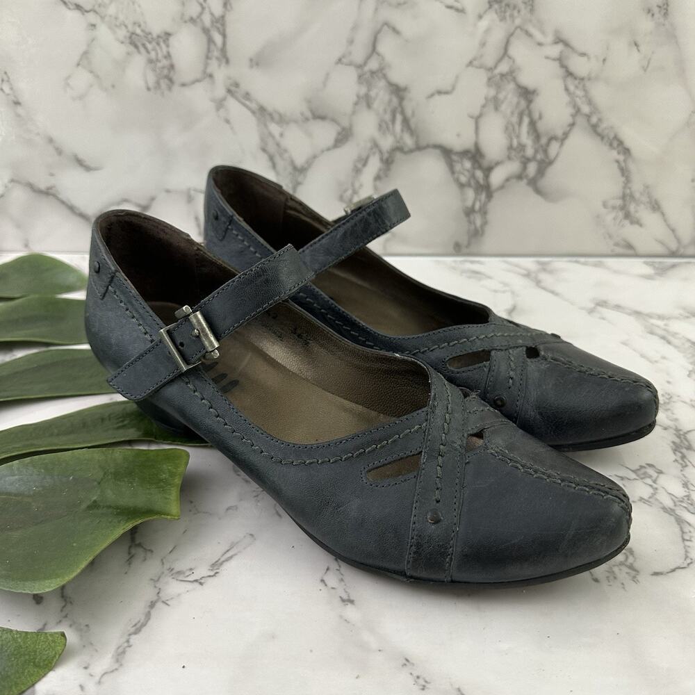 Fidji Womens Mary Jane Heels Size 36.5 Gray Black Leather Low Heel Point Toe